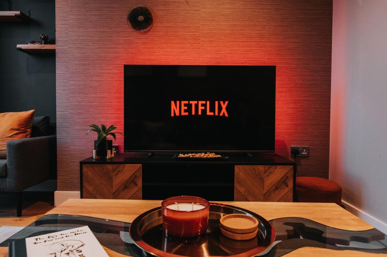 Circa17- Entire Apt, Free Parking, Gym, City Central & Free Netflix ブラックネル エクステリア 写真
